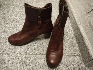 Botines de piel marrones