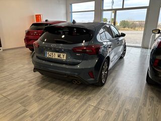 Ford Focus 2023 St Line X 125cv mhev