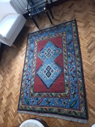 Alfombra de lana con diseño