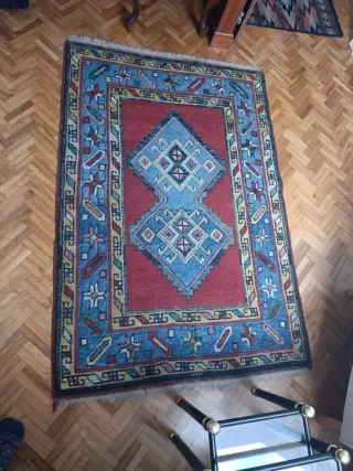 Alfombra de lana con diseño