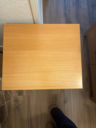 Comodino in legno con 3 cassetti