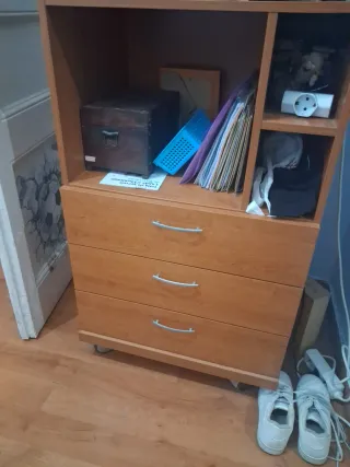 Cajonera y 2 mesitas de noche