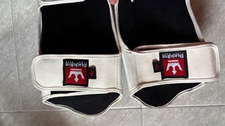 Protecciones espinilleras Buddha