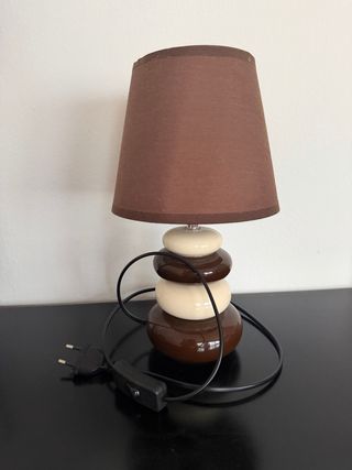 Lámpara de mesa cerámica y tela