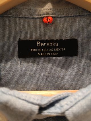 Camisa azul claro Bershka chico
