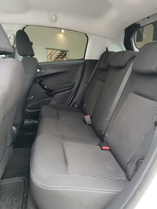 PEUGEOT 208 1.2 Active 82 cv