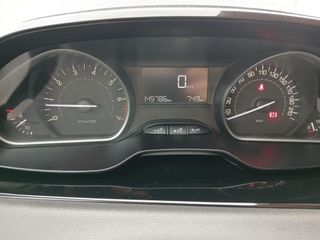 PEUGEOT 208 1.2 Active 82 cv