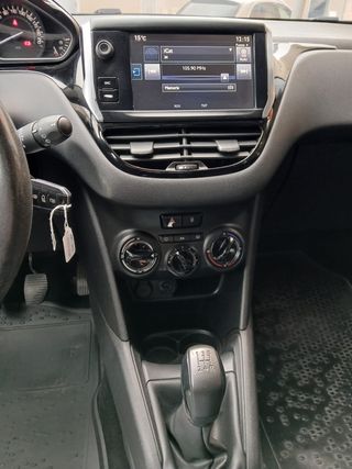 PEUGEOT 208 1.2 Active 82 cv