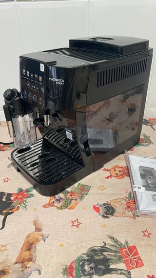 Cafetera DeLonghi Magnifica Start Latte