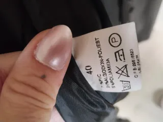 Cazadora larga efecto piel