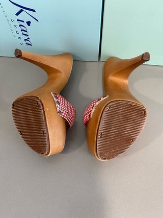 Zuecos Kiara Shoes Madera/Rojo Talla 37