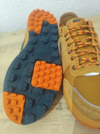 Nike C1ty Premium Talla 40 Marrón/Naranja