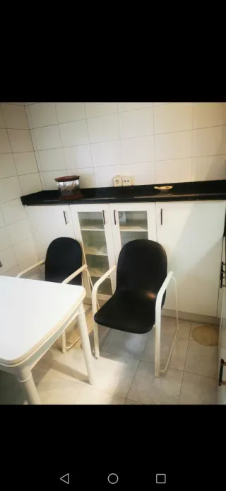 URGE VENDER:Cocina equipada con encimera de marmol