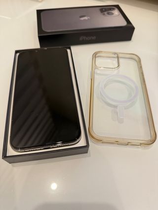 iPhone 13 Pro Max Negro + Funda Transparente