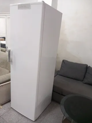 Congelador Vertical Blanco