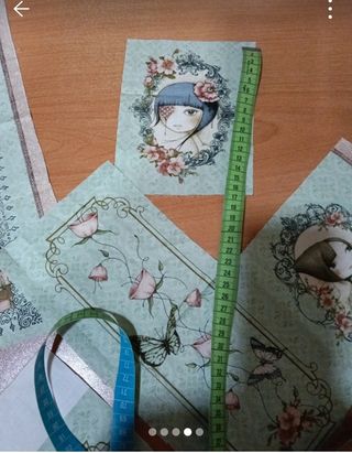 Retales de tela con dibujos