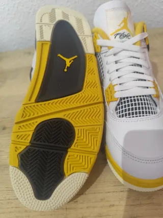 Air Jordan 4 Retro Taglia 43