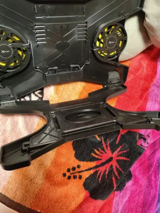 Soporte portátil Trust con ventiladores