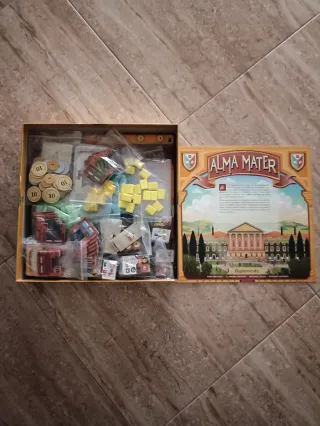 Juego de mesa Alma Máter