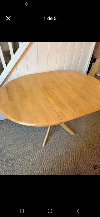 Mesa redonda de madera