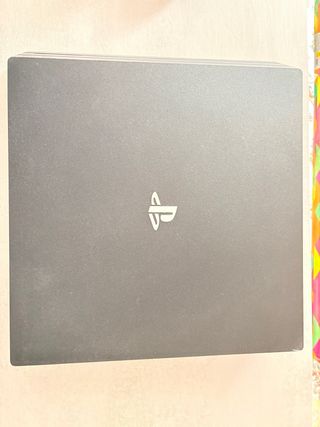 PREZZO RIDOTTO, PS4 Pro 1TB Nero a 130 €