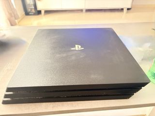PREZZO RIDOTTO, PS4 Pro 1TB Nero a 130 €