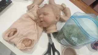 Se hacen bebés reborn hiperrealista