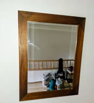 Espejo grande de madera y cristal