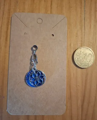 *Colgantes Diseños* (concha de mar colores)