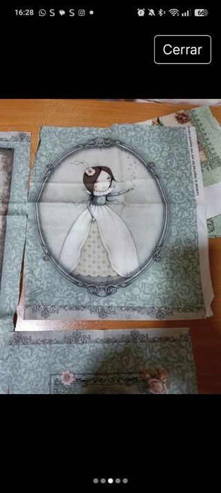 Retales de tela con estampado infantil