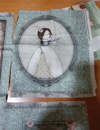 Retales de tela con estampado infantil