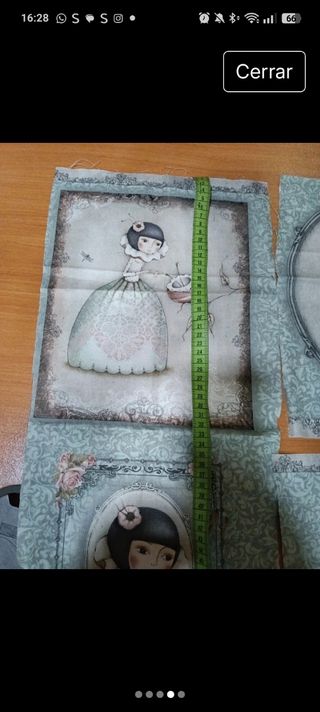 Retales de tela con estampado infantil