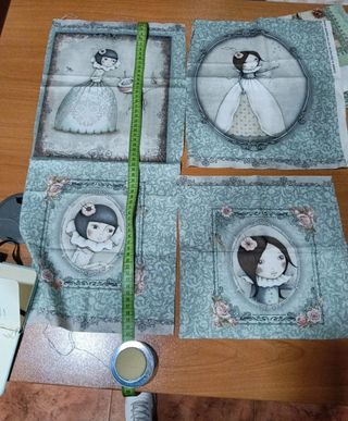 Retales de tela con estampado infantil