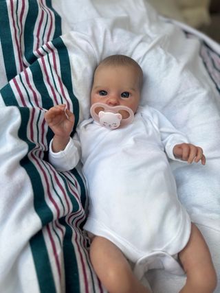 Muñeco Reborn Vinilo cuerpo de tela