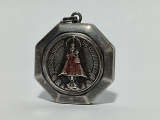 Amuleto Octogonal Virgen de Covadonga