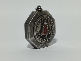 Amuleto Octogonal Virgen de Covadonga