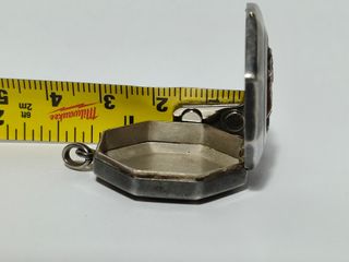 Amuleto Octogonal Virgen de Covadonga