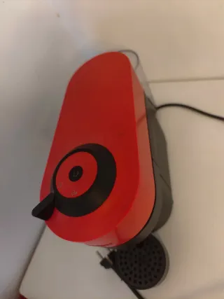 Cafetera Nespresso Krups Roja
