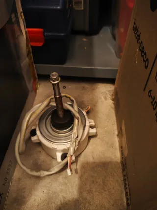 Motor ventilador Daikin KFD-325-70-8A2