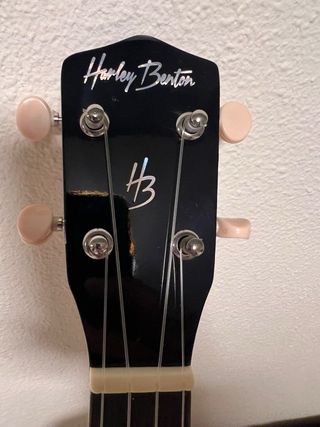 Ukelele Harley Benton Negro