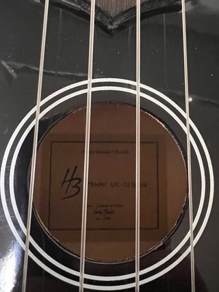 Ukelele Harley Benton Negro