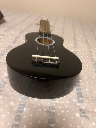 Ukelele Harley Benton Negro