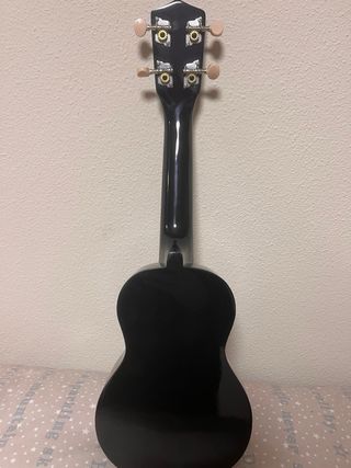 Ukelele Harley Benton Negro