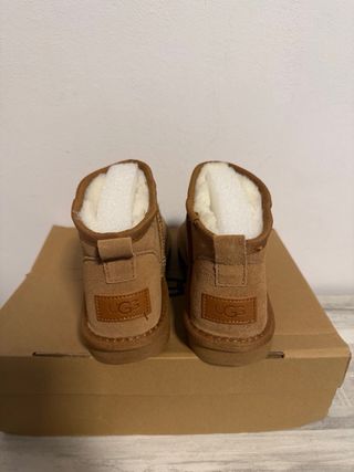 Botas UGG Beige Cortas