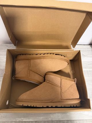 Botas UGG Beige Cortas