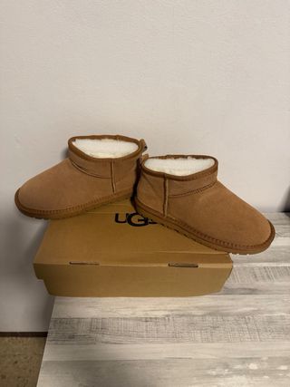 Botas UGG Beige Cortas