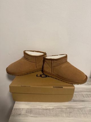 Botas UGG Beige Cortas