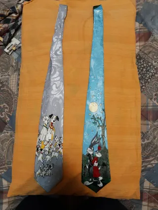 Cravatte Disney Bugs Bunny e Carica 101