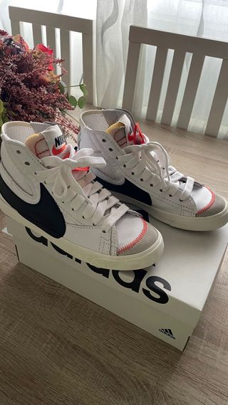 Botín Nike BLAZER MID '77 JUMBO