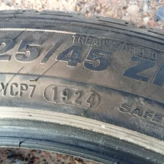 2 Kumho 225/45 R17 94V Neumáticos